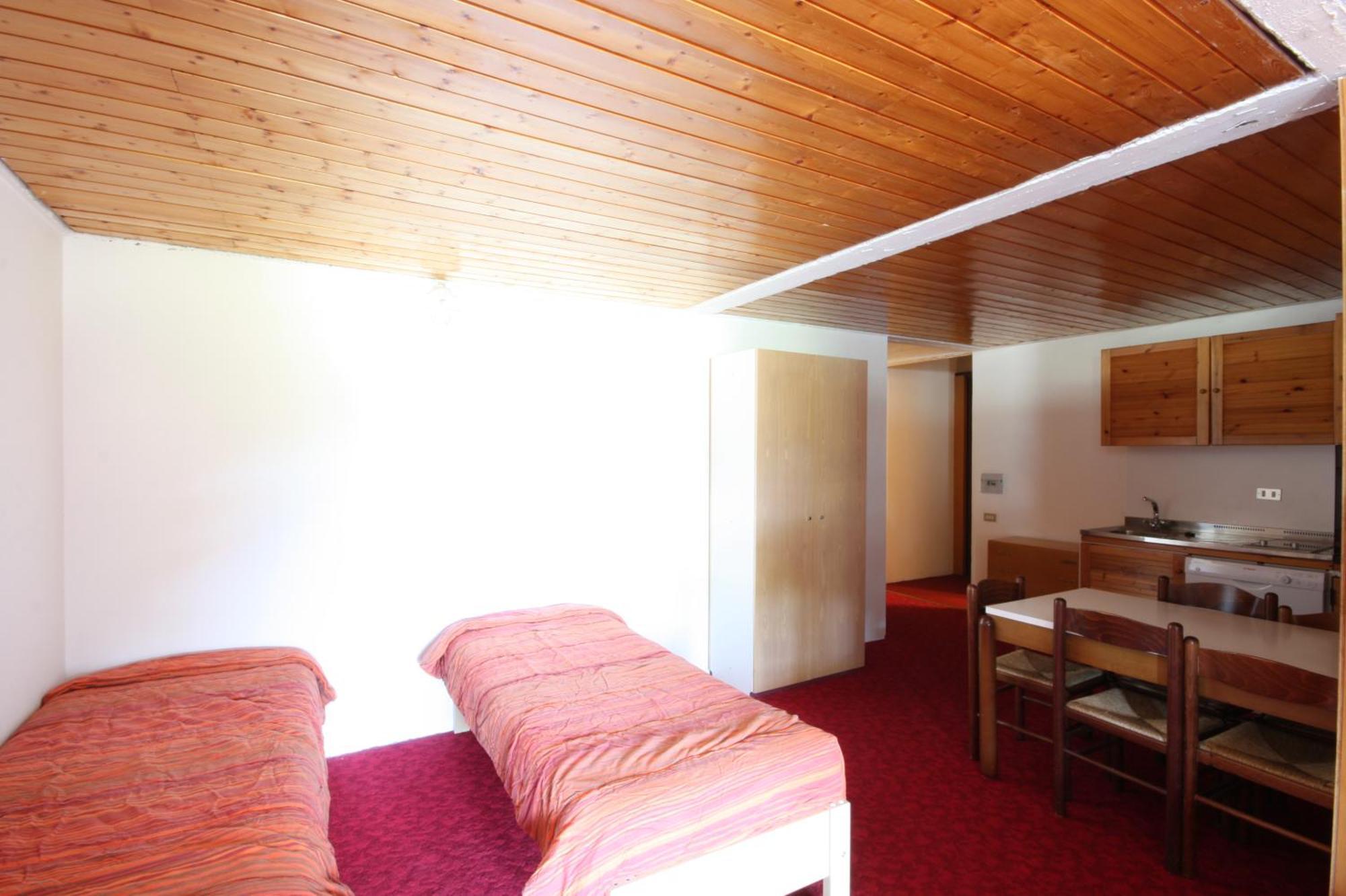 Marilleva 1400 Appartamenti Montana Kamer foto